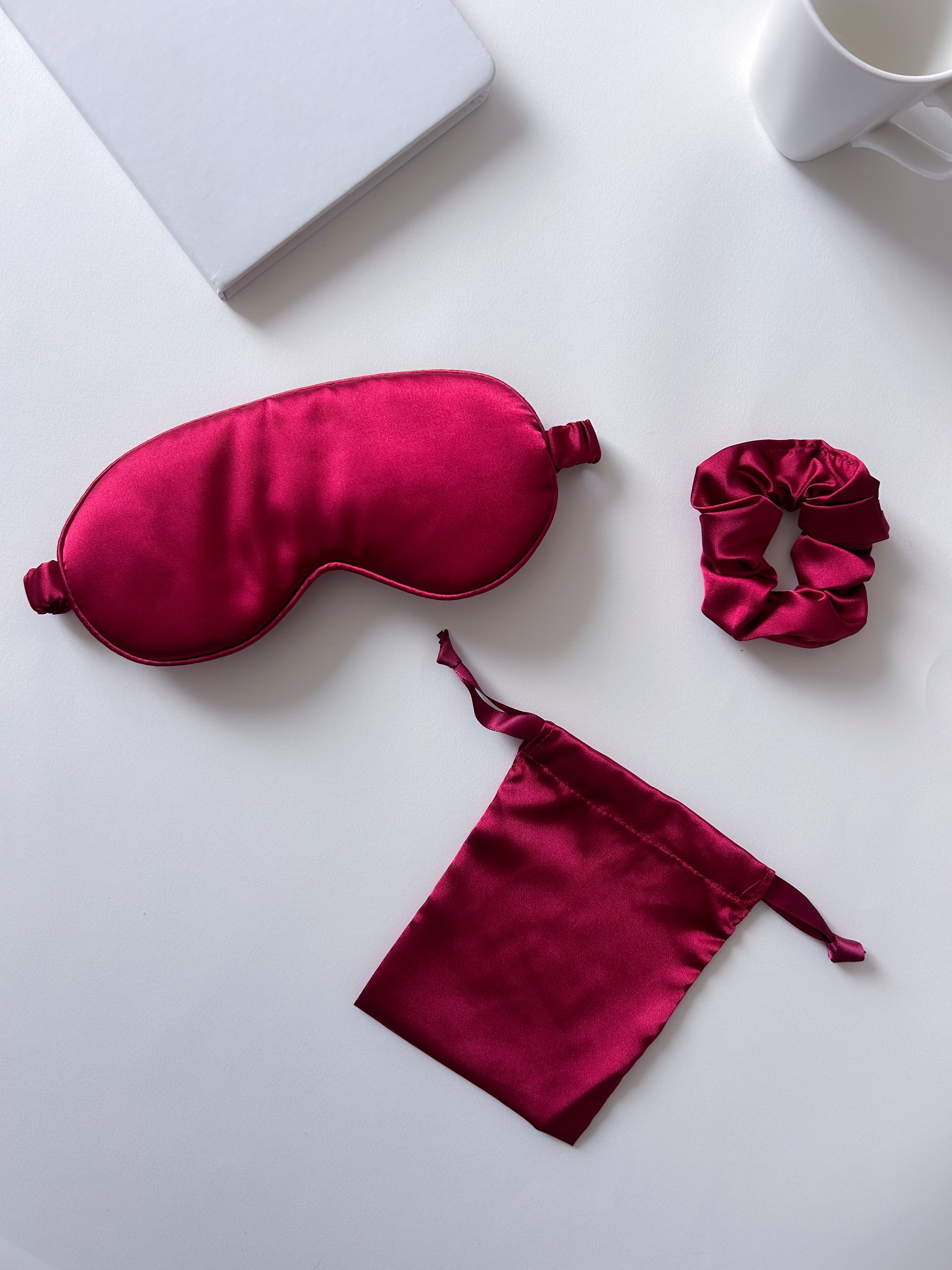 Masque de nuit et chouchou